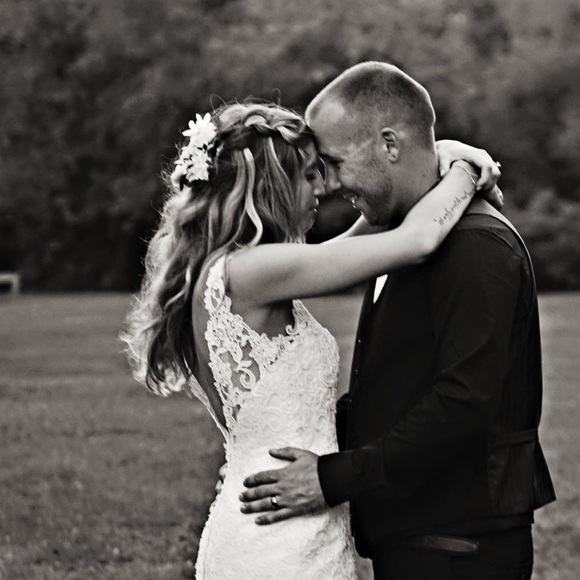 Allure Couture c202 wedding gown - Picture 3 of 8